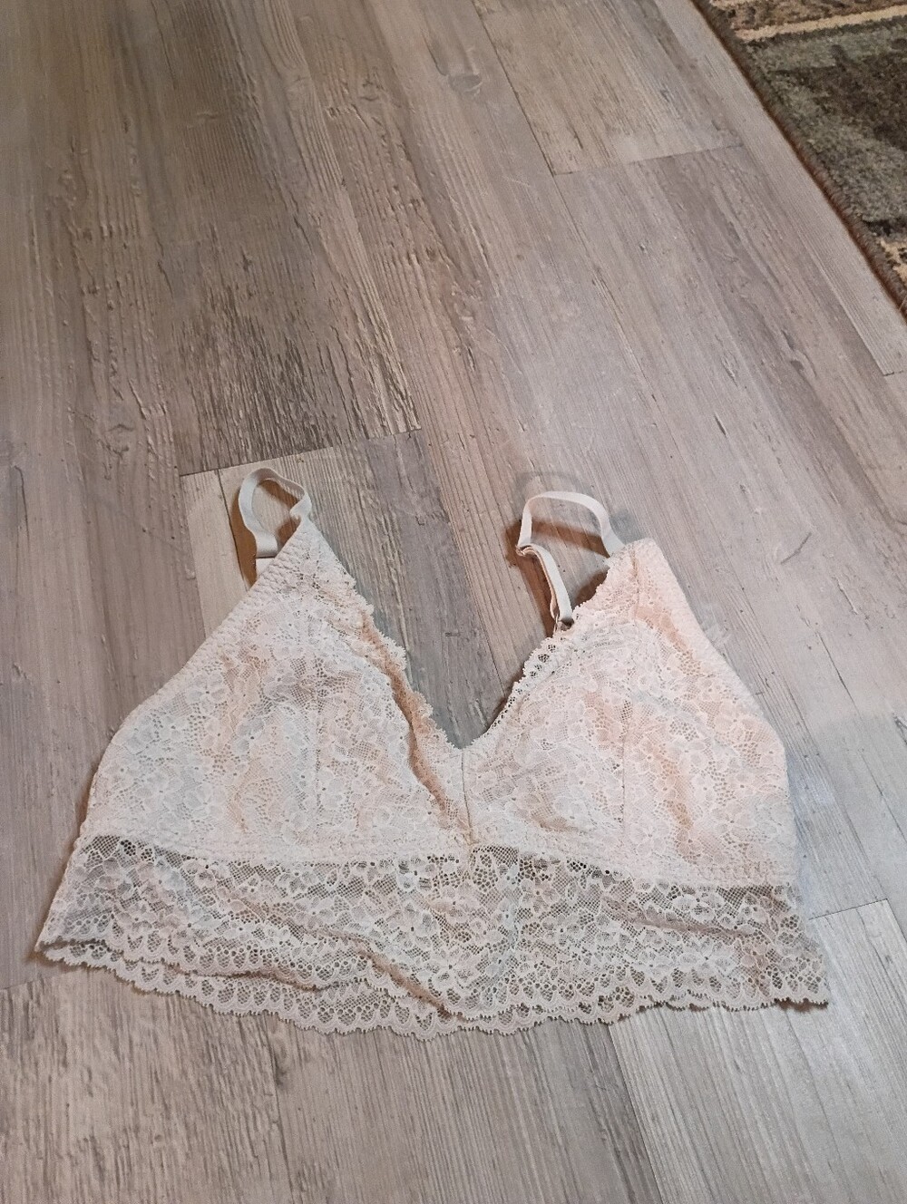 Bralette - Picture 2 of 4
